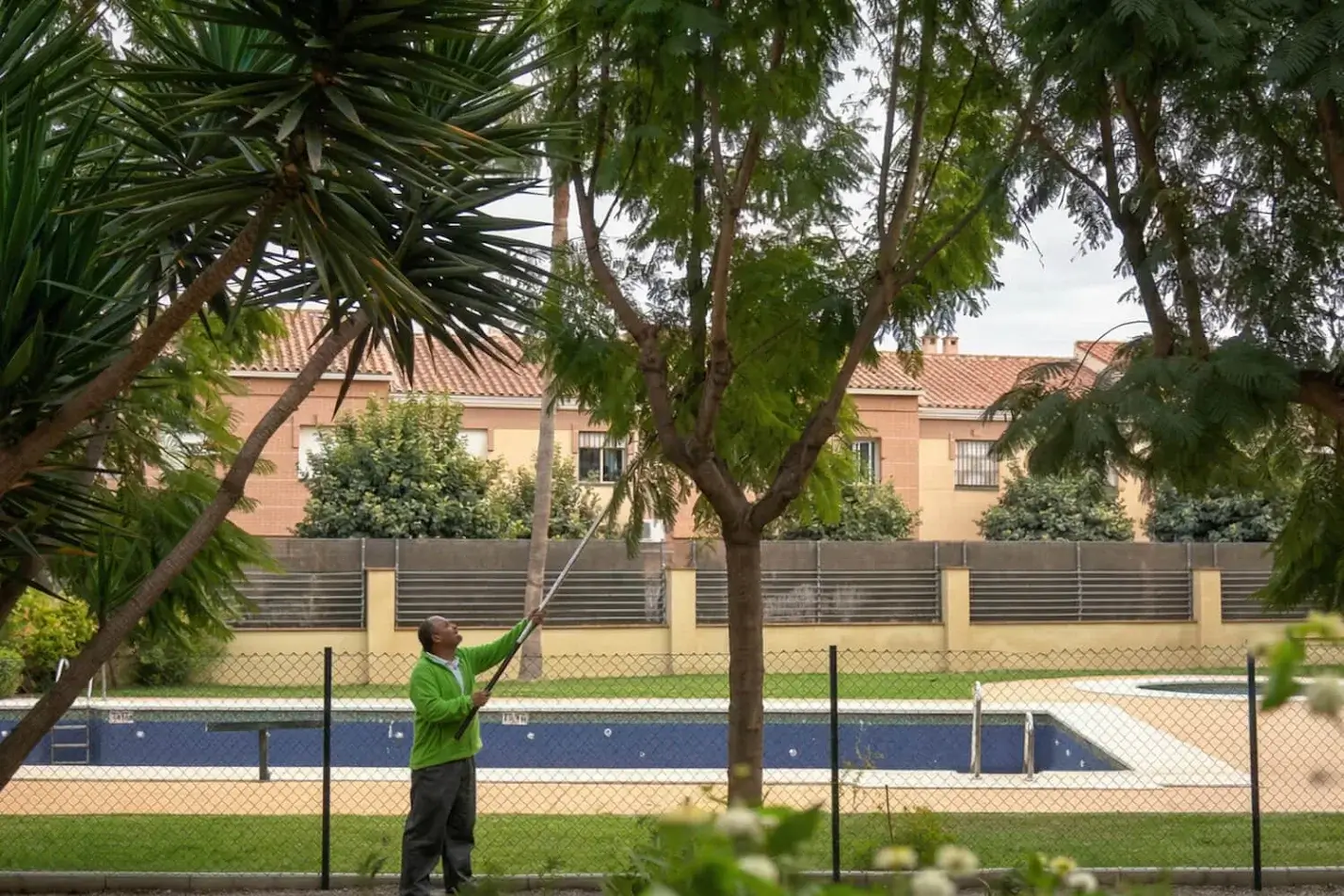 como-proteger-tu-jardin-de-lluvias-primaverales